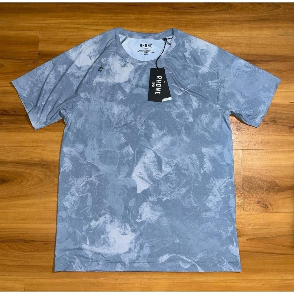 Mens NWT RHONE Reign Tee Athletic Gym Training Gray Tie-Dye T-Shirt
